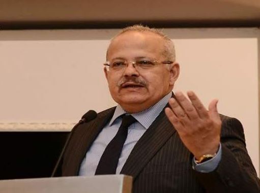 الدكتور محمد عثمان رئيس جامعة القاهرة